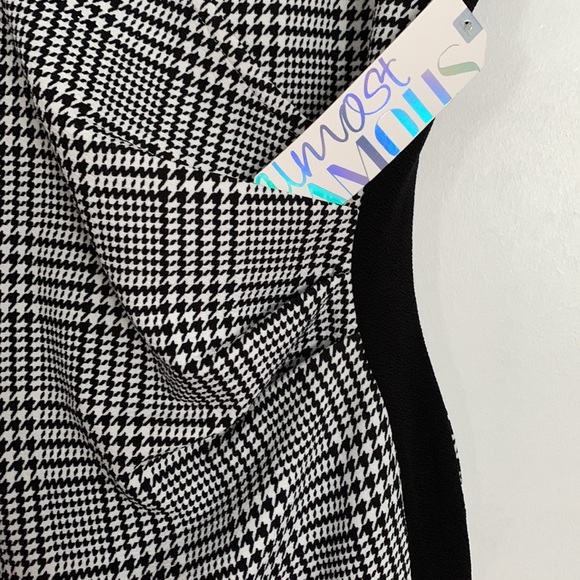 Dress - Picture 7 of 7